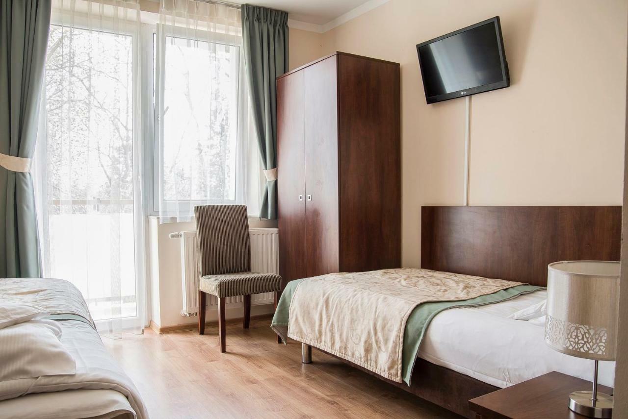 Sanatorium Uzdrowiskowe Lacznosc Hotel ชีโคชีแนค ภายนอก รูปภาพ
