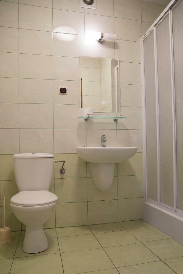 Sanatorium Uzdrowiskowe Lacznosc Hotel ชีโคชีแนค ภายนอก รูปภาพ